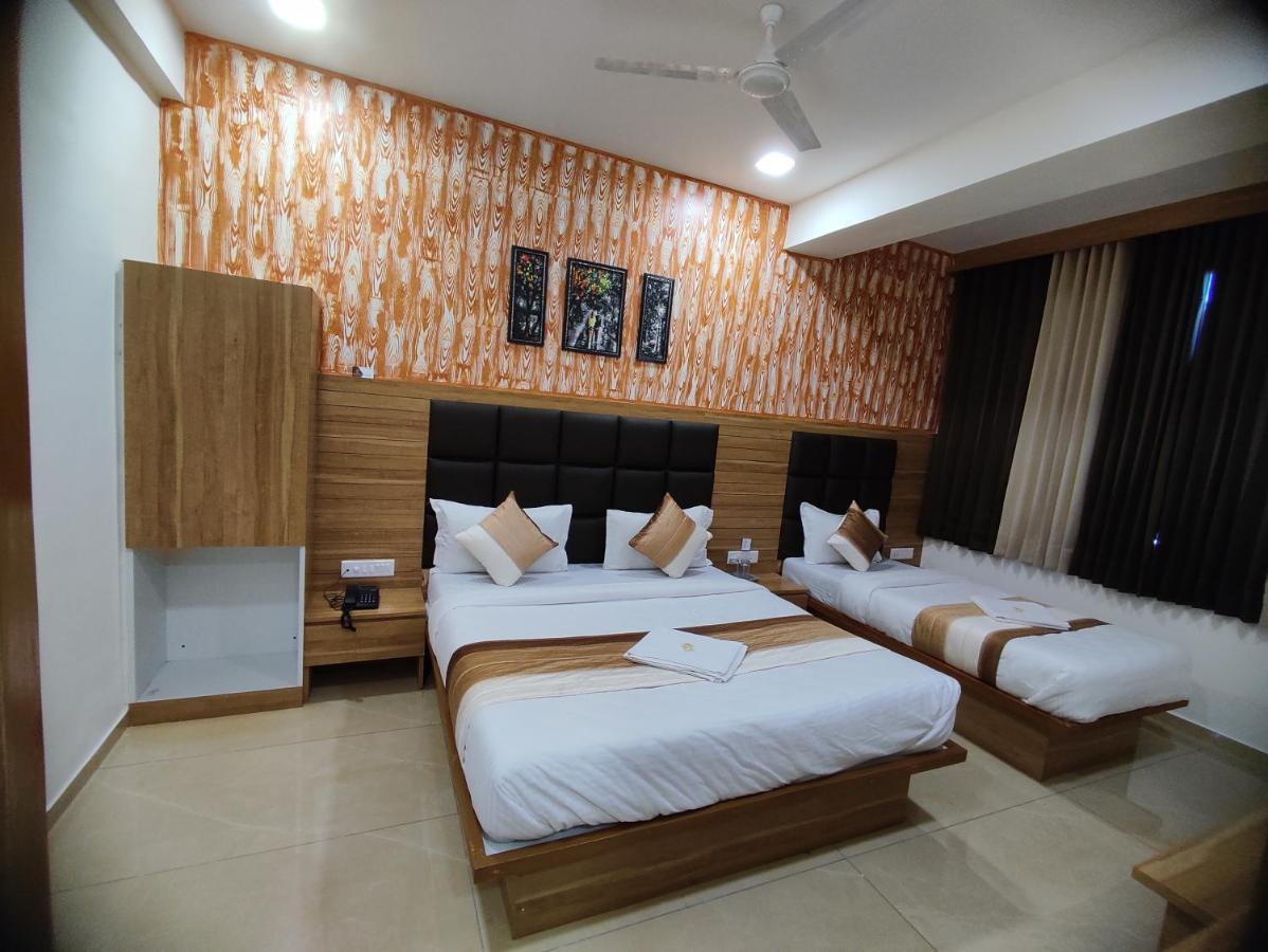 Ānand Hotel Newyork Inn מראה חיצוני תמונה