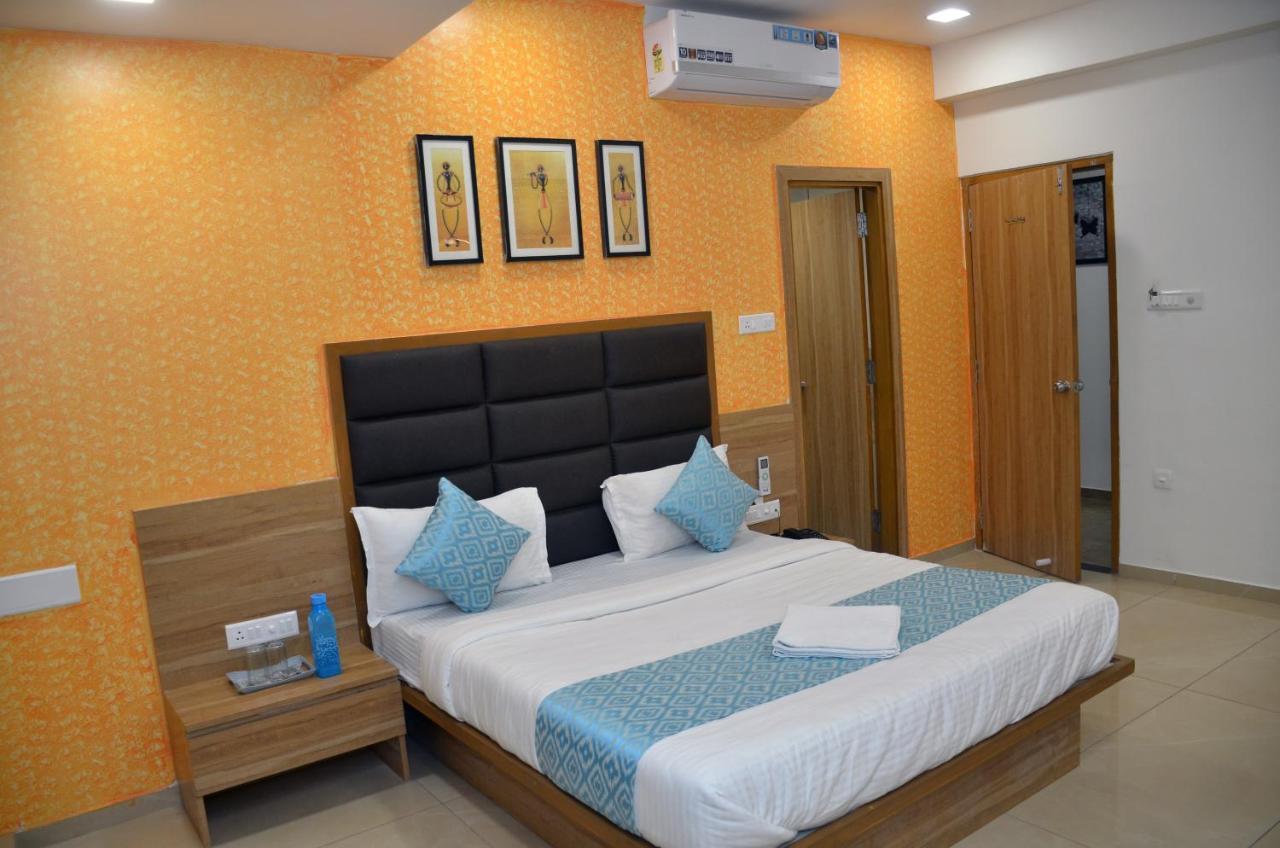 Ānand Hotel Newyork Inn מראה חיצוני תמונה
