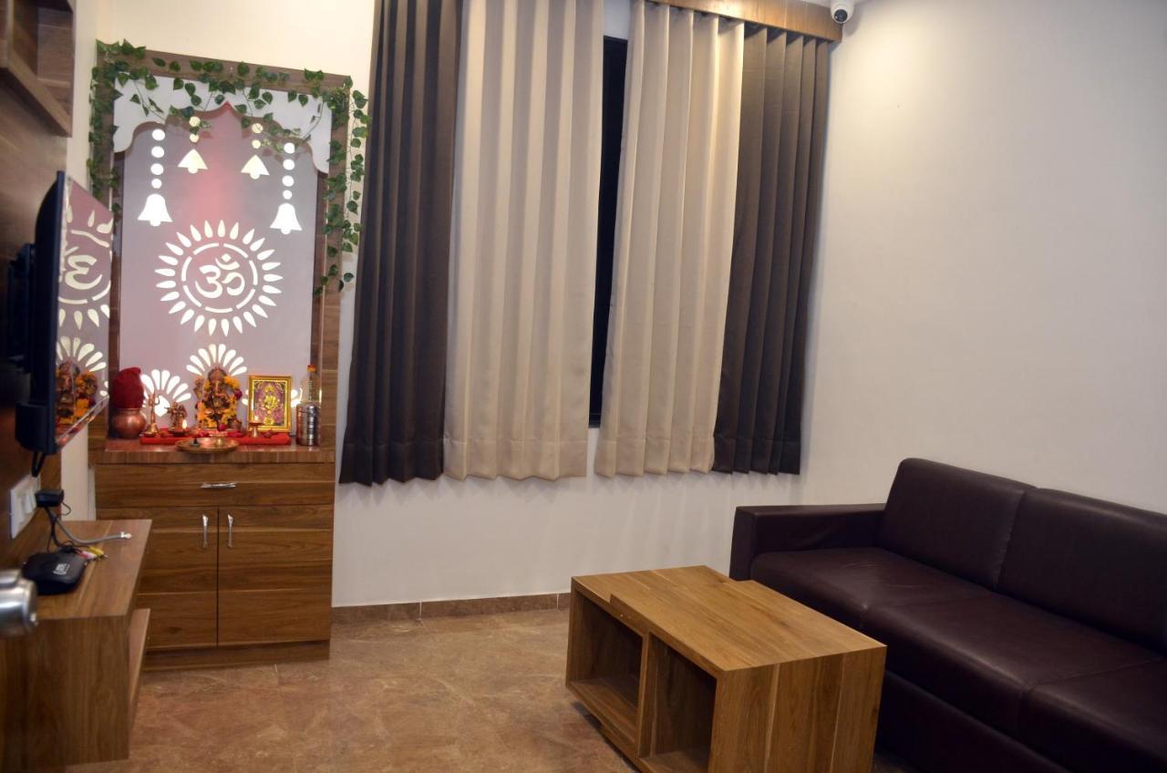 Ānand Hotel Newyork Inn מראה חיצוני תמונה