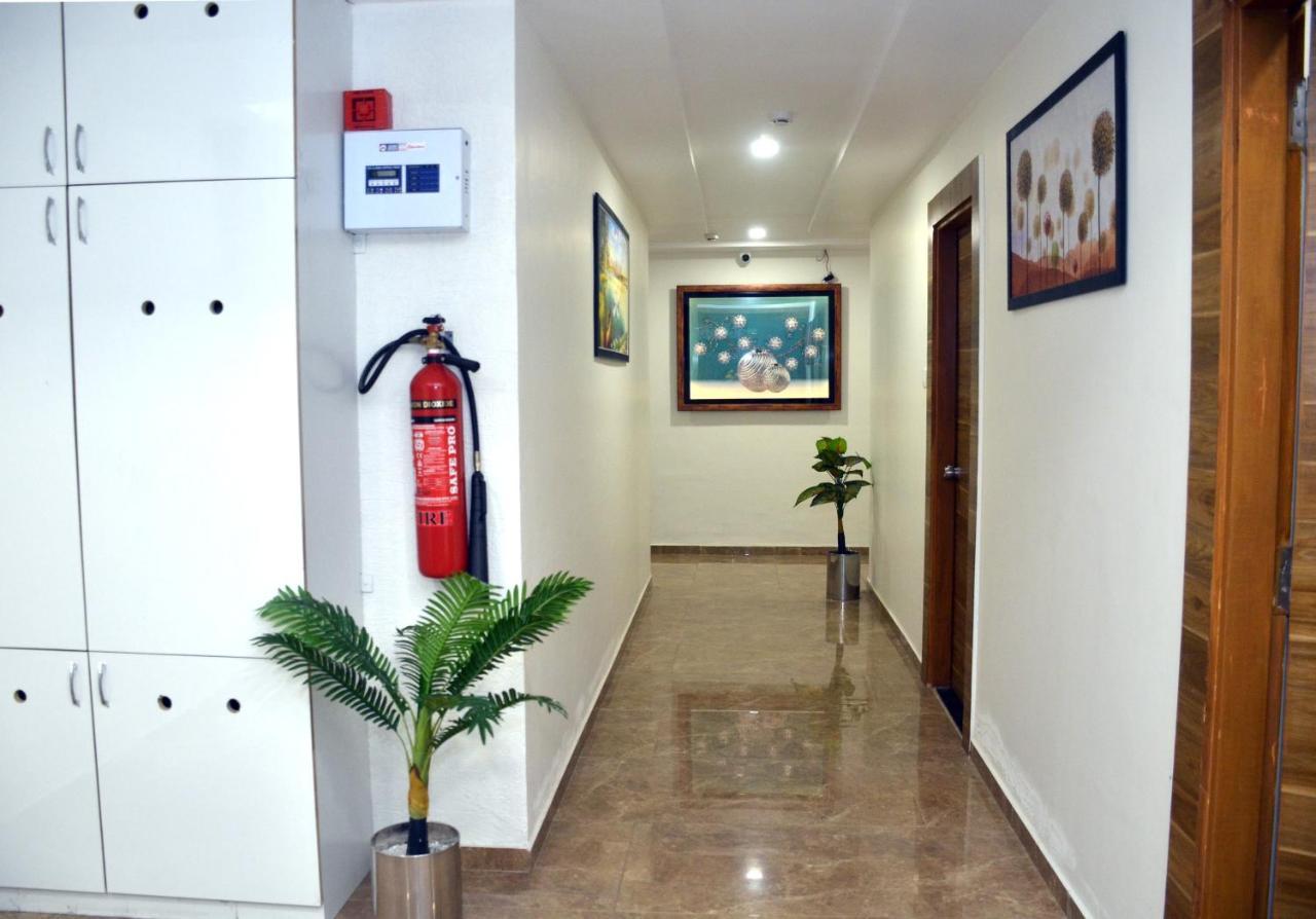 Ānand Hotel Newyork Inn מראה חיצוני תמונה