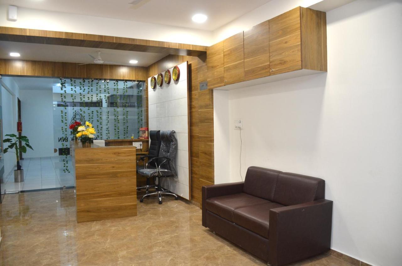 Ānand Hotel Newyork Inn מראה חיצוני תמונה