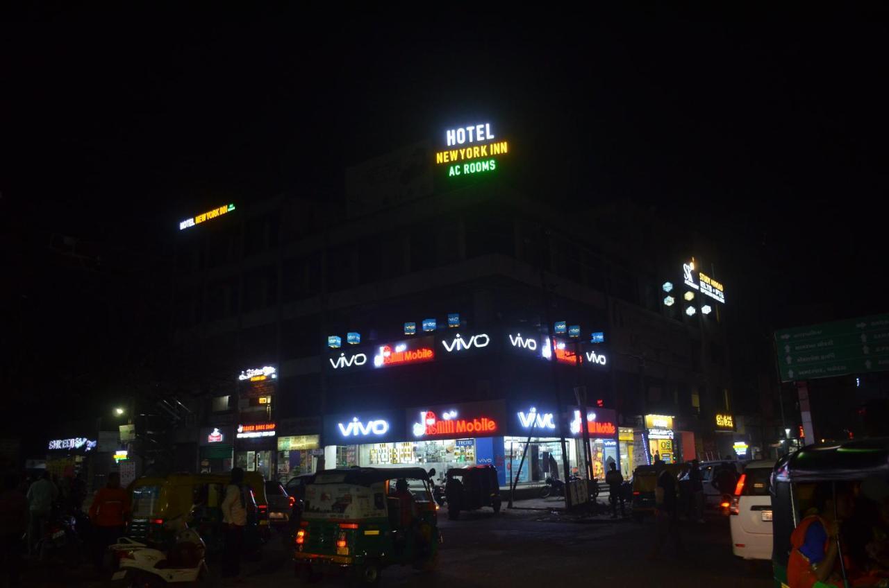 Ānand Hotel Newyork Inn מראה חיצוני תמונה