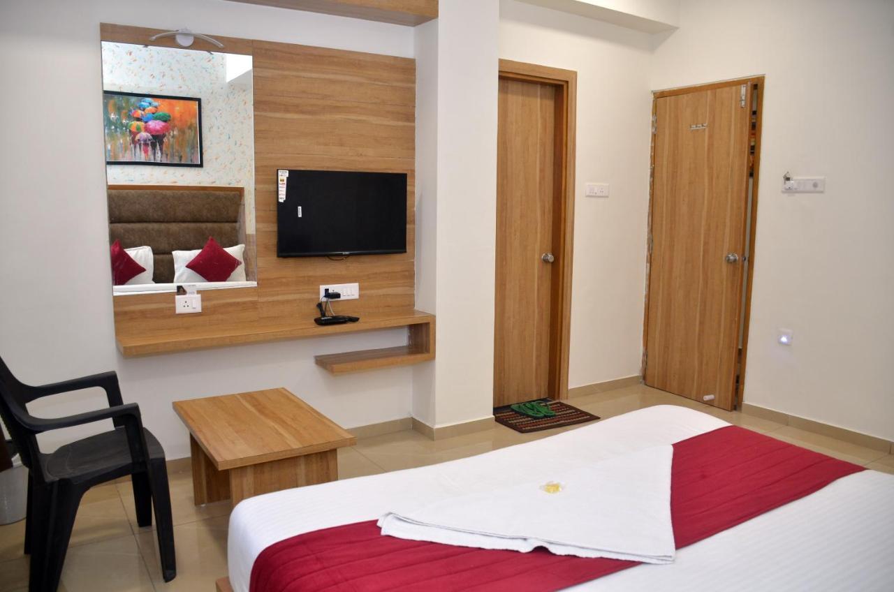 Ānand Hotel Newyork Inn מראה חיצוני תמונה
