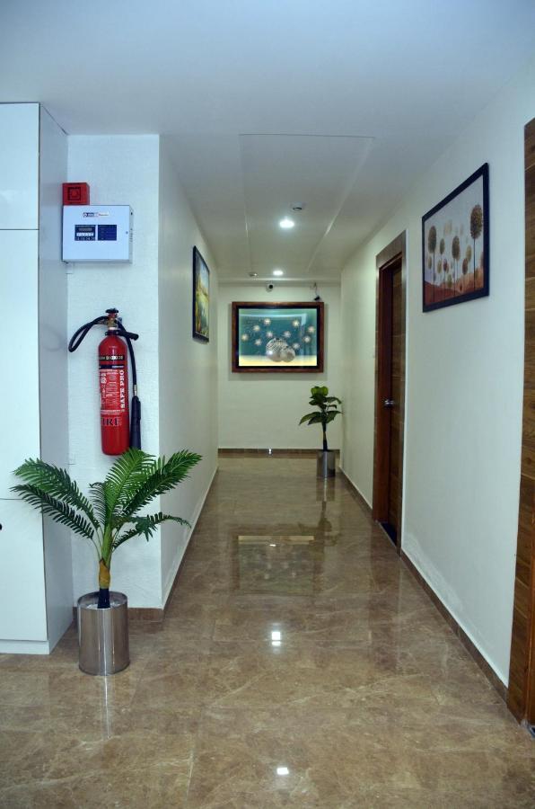 Ānand Hotel Newyork Inn מראה חיצוני תמונה